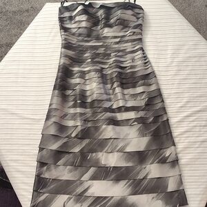 JS COLLECTIONS WOMEN  BEAUTIFUL MIDI DRESS